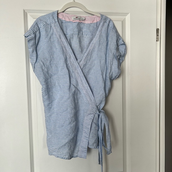 Vineyard Vines 100% Linen Wrap Top - Picture 4 of 4